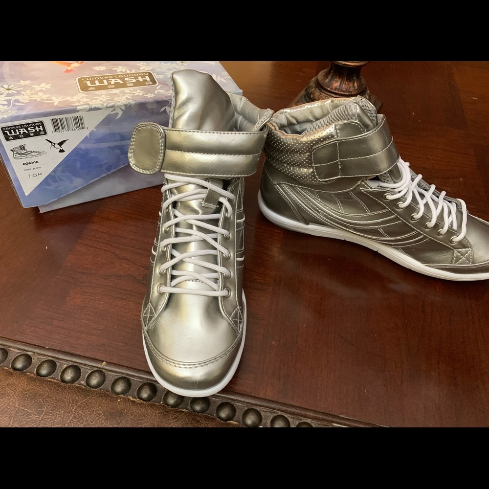 Women’s Gray High Top Sneakers